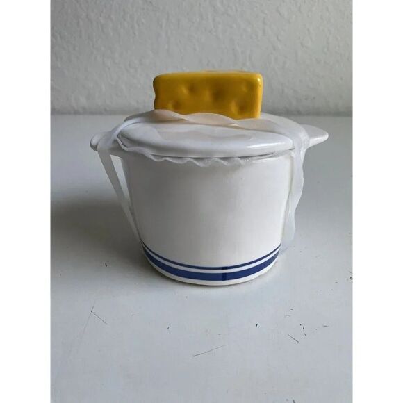 Rae Dunn Disney Ratatouille Remy Baking Dish With Cheese Wedge Lid Ceramic NEW - Picture 5 of 9